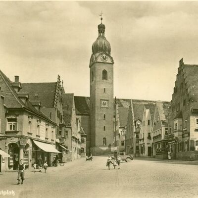 Bild vergrößern: Altes historisches Bild vom Marktplatz Schwandorf